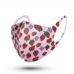 Strawberries face mask
